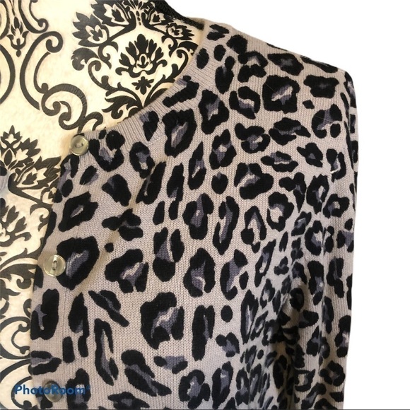 CROFT & Barrow purple animal print cardigan - Picture 2 of 10